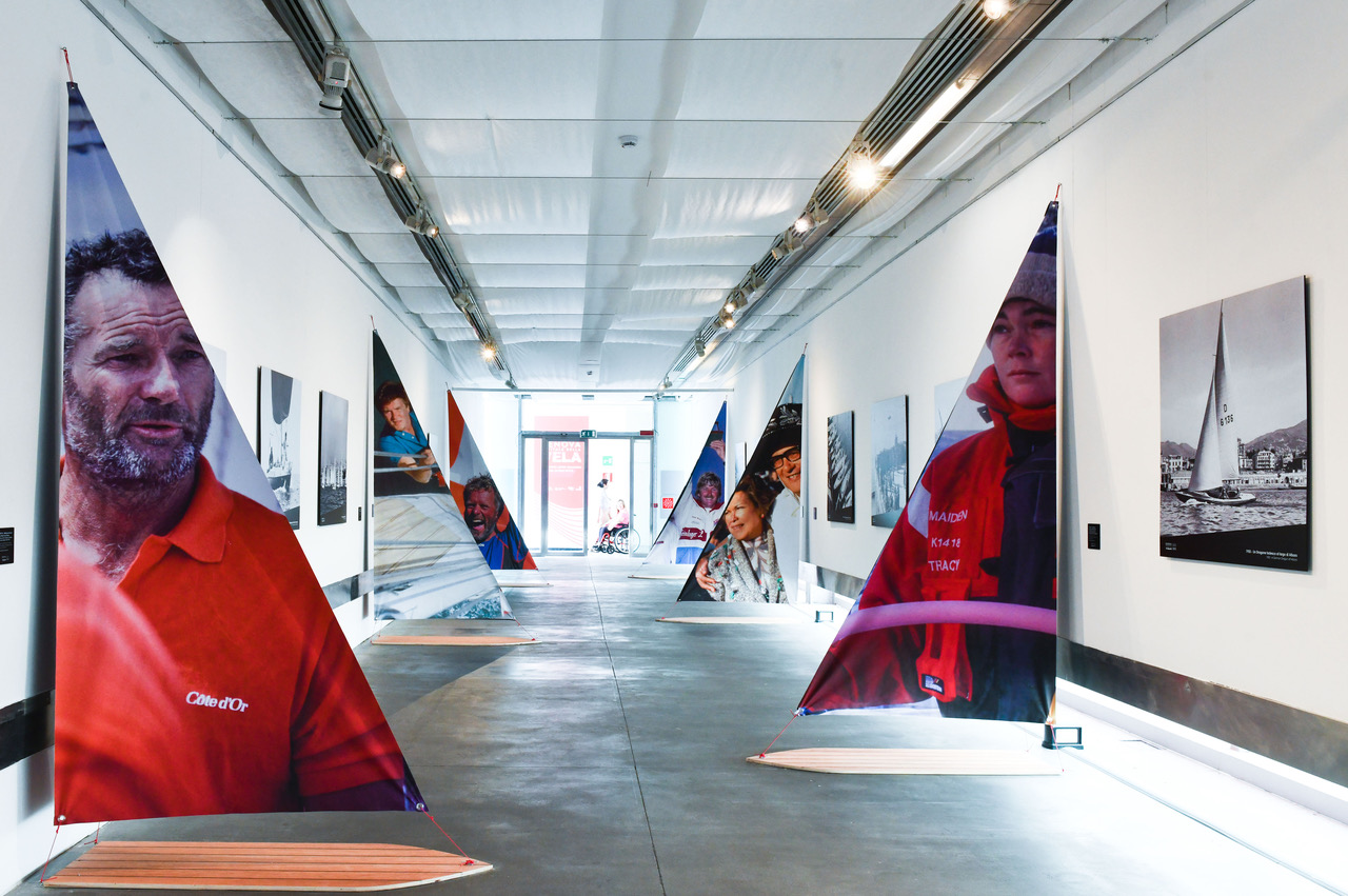 Mostra fotografica “Genova capitale della vela. L’archivio Leoni omaggia the Ocean Race”